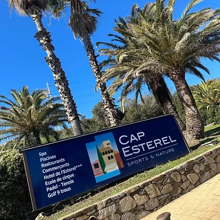 Cap Esterel Village , Agay 4prs Climatise-wifi-parking Inclus 아파트 *