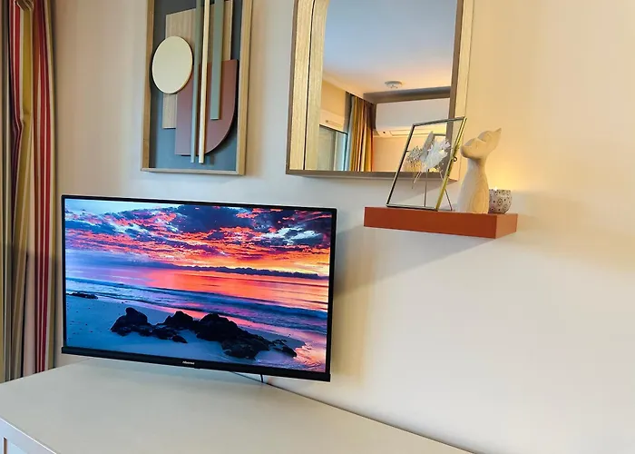 Apartament Cap Esterel Village , Agay 4prs Climatise-wifi-parking Inclus *